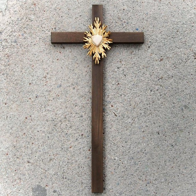 Veľký Drevený Kríž so Srdcom