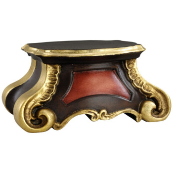 Drevený podstavec pre sochy