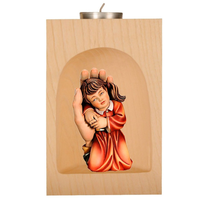 Svietnik Dievča v Božej ruke