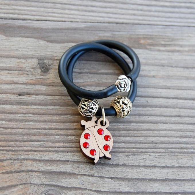 Wooden Ladybird bracelet - red
