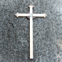 Drevený Kríž s Krištáľom