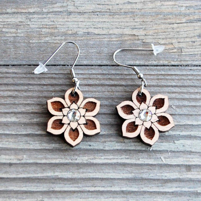 Small Wooden Earrings - Flower