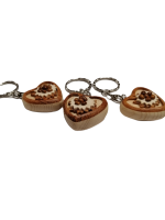 Drevený prívesok na kľúče Srdiečko