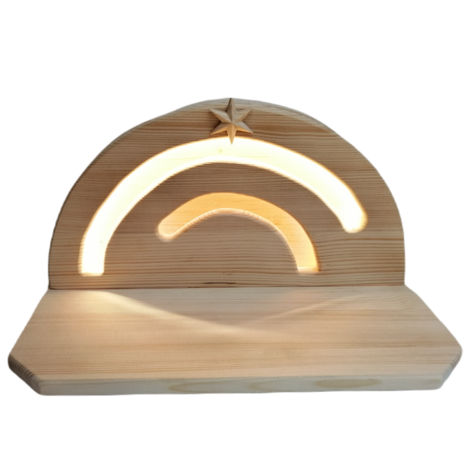 Moderný drevený domec so svetlom