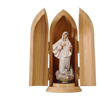 Panna Mária Medžugorská s kostolom v kaplnke