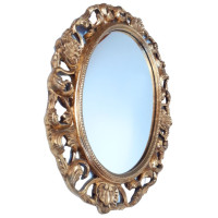 Zrkadlo so zlatým rámom