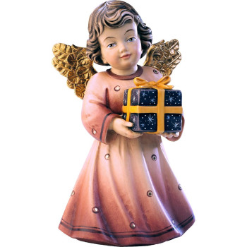 Anjel Sissi s darčekom