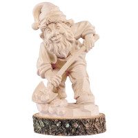 Trpaslík baník na drevenom podstavci